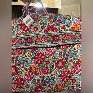 NWT Vera Bradley Hope Garden Garment Bag